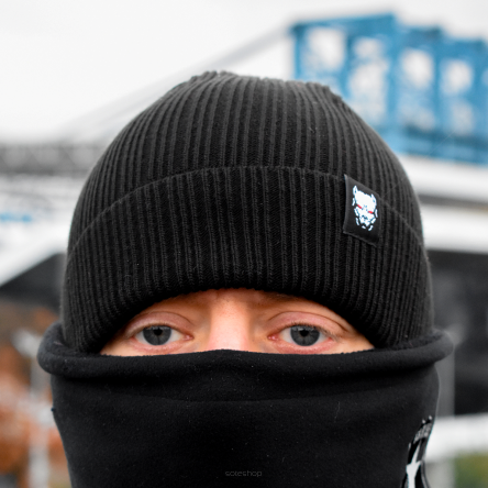 Czapka prążkowana czarna z metką WIERNOŚĆ